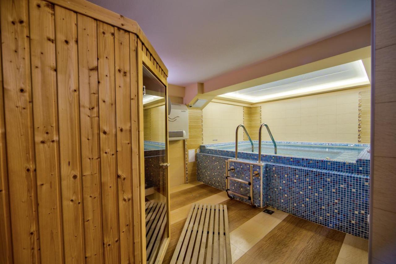 Hotel Ambient Braşov Eksteriør billede