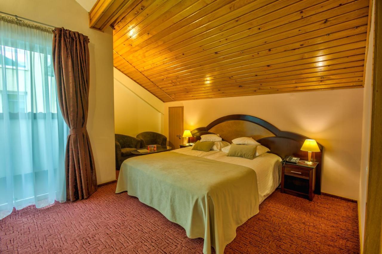 Hotel Ambient Braşov Eksteriør billede