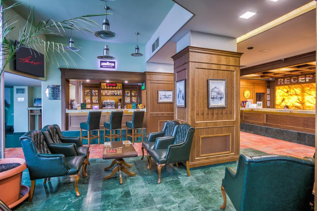 Hotel Ambient Braşov Eksteriør billede