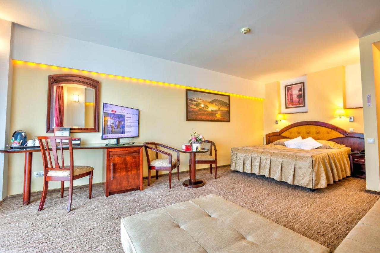 Hotel Ambient Braşov Eksteriør billede