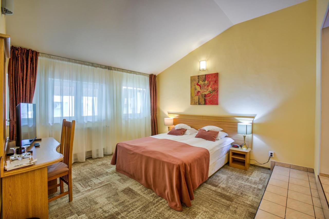 Hotel Ambient Braşov Eksteriør billede