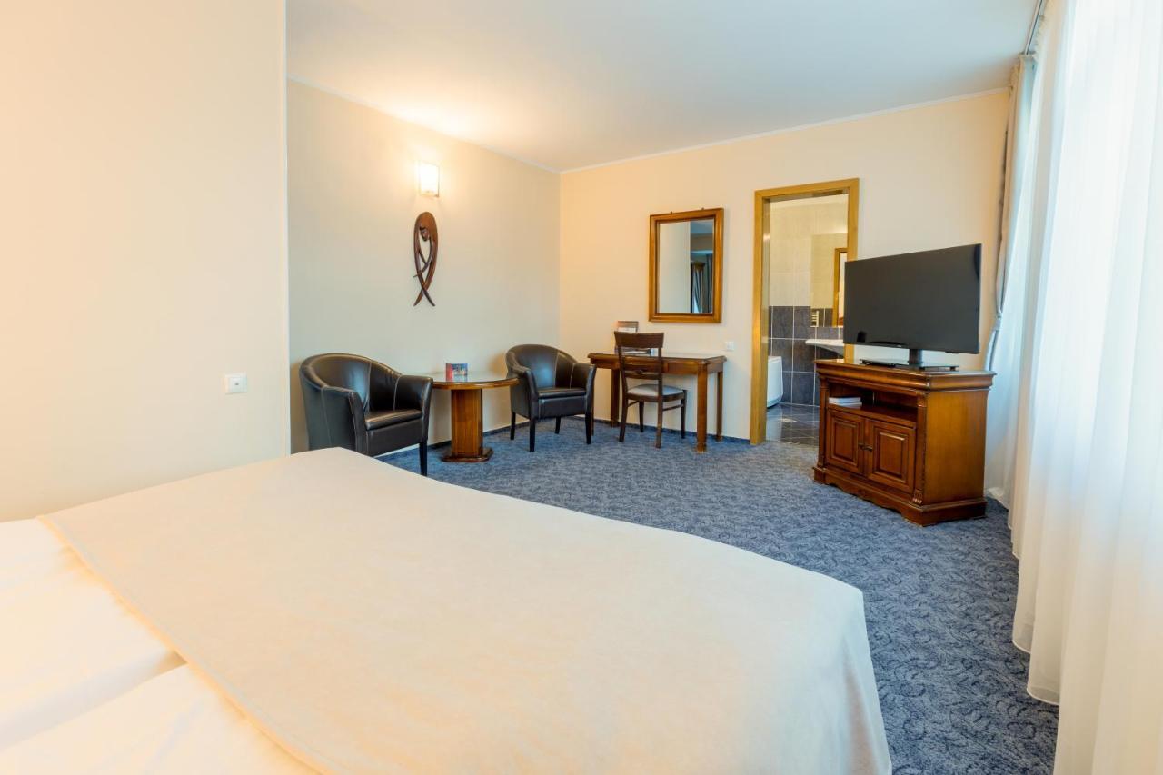 Hotel Ambient Braşov Eksteriør billede