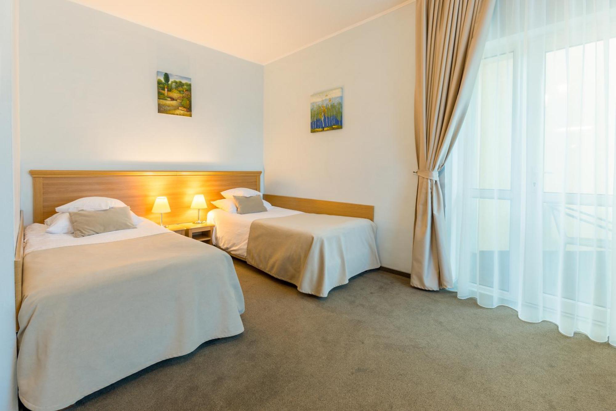 Hotel Ambient Braşov Værelse billede