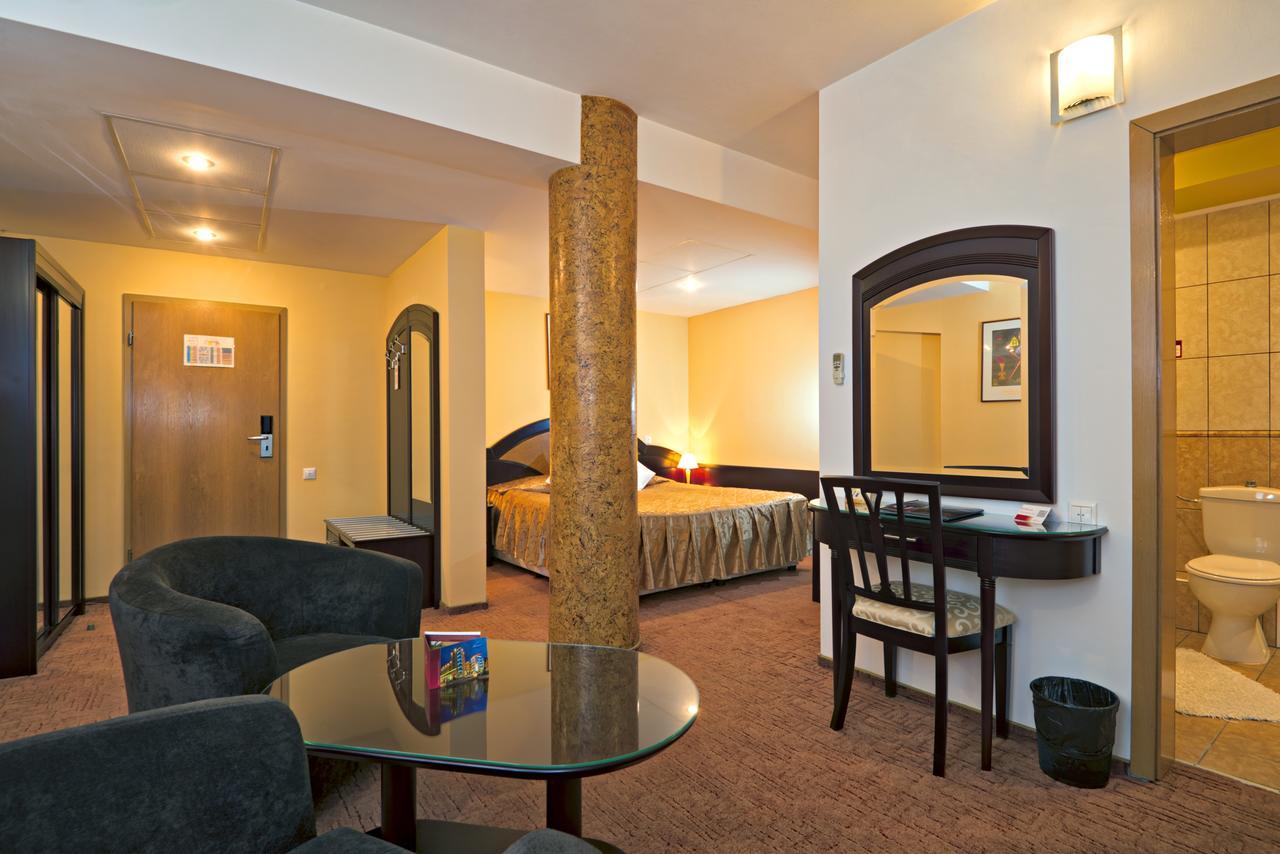 Hotel Ambient Braşov Eksteriør billede